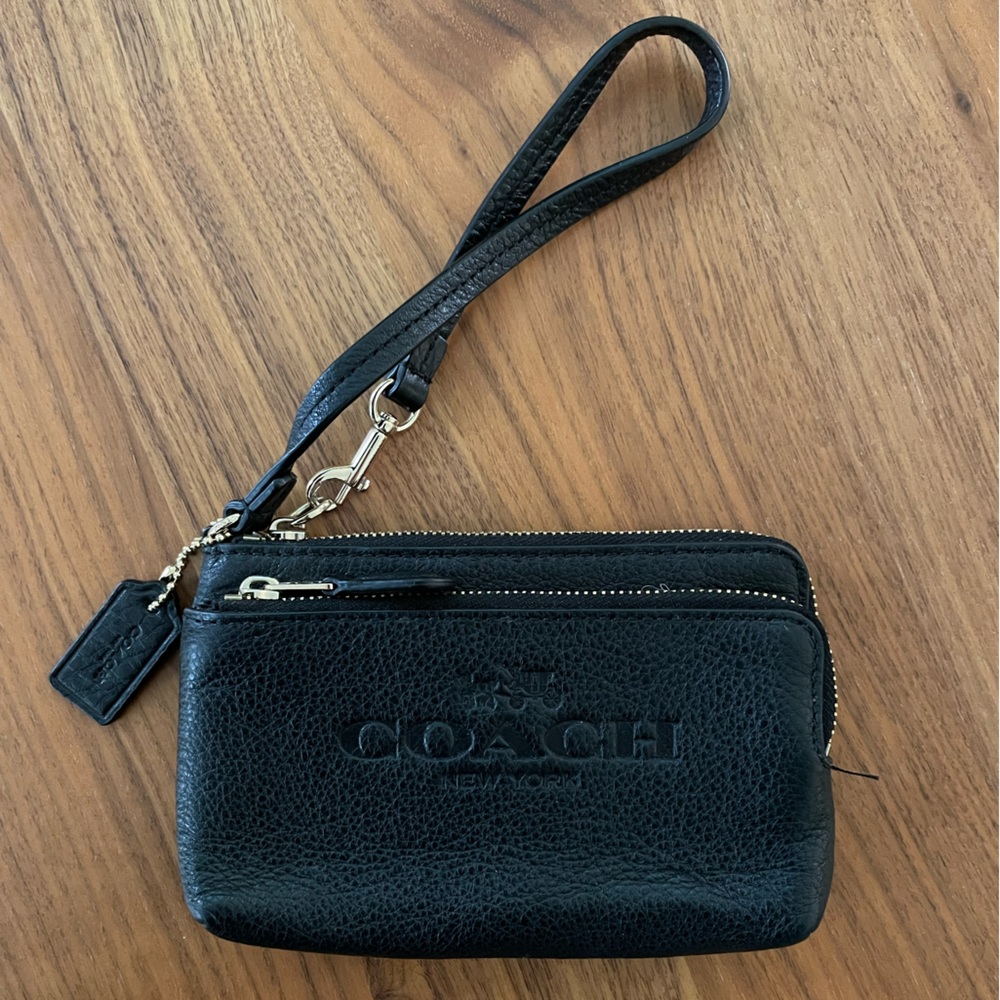 Coach | Small Black Wristlet